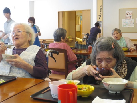 昼食の風景2